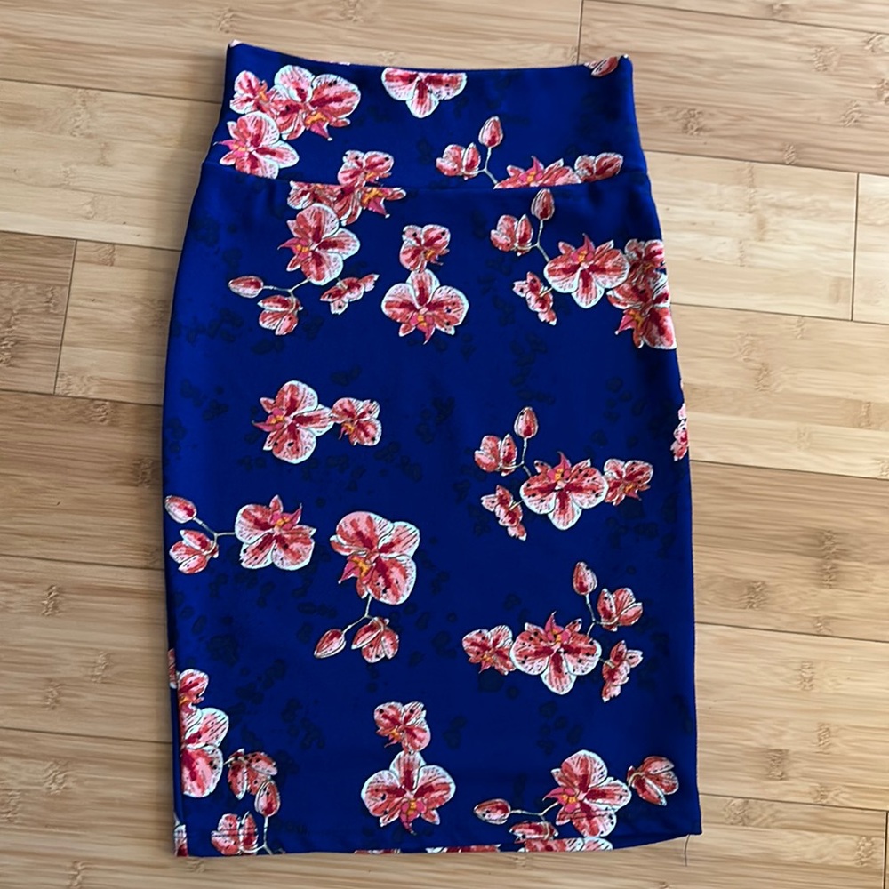Like new size XS Lula roe Cassie pencil skirt
